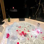 La Bulle Emeraude - Jacuzzi, Terrasse, Parking Prive Et Gratuit سانت-أومير
