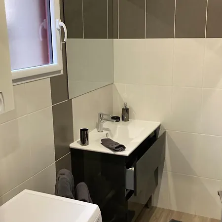 La Bulle Emeraude - Jacuzzi, Terrasse, Parking Prive Et Gratuit