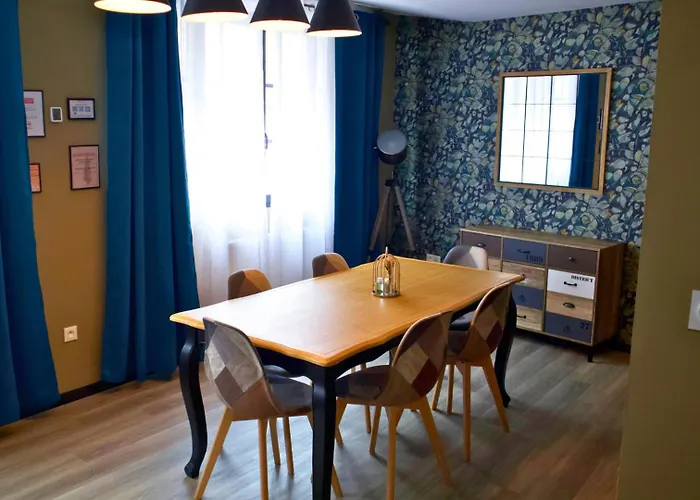 Appartement La Bulle Emeraude - Jacuzzi, Terrasse, Parking Prive Et Gratuit *