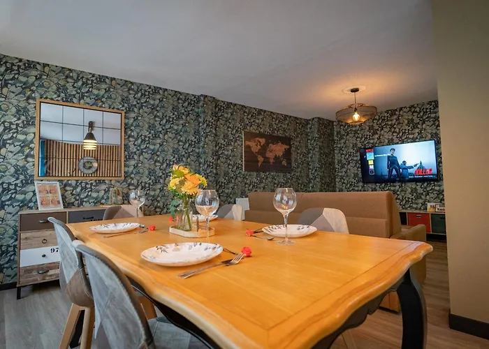 La Bulle Emeraude - Jacuzzi, Terrasse, Parking Prive Et Gratuit Apartment *